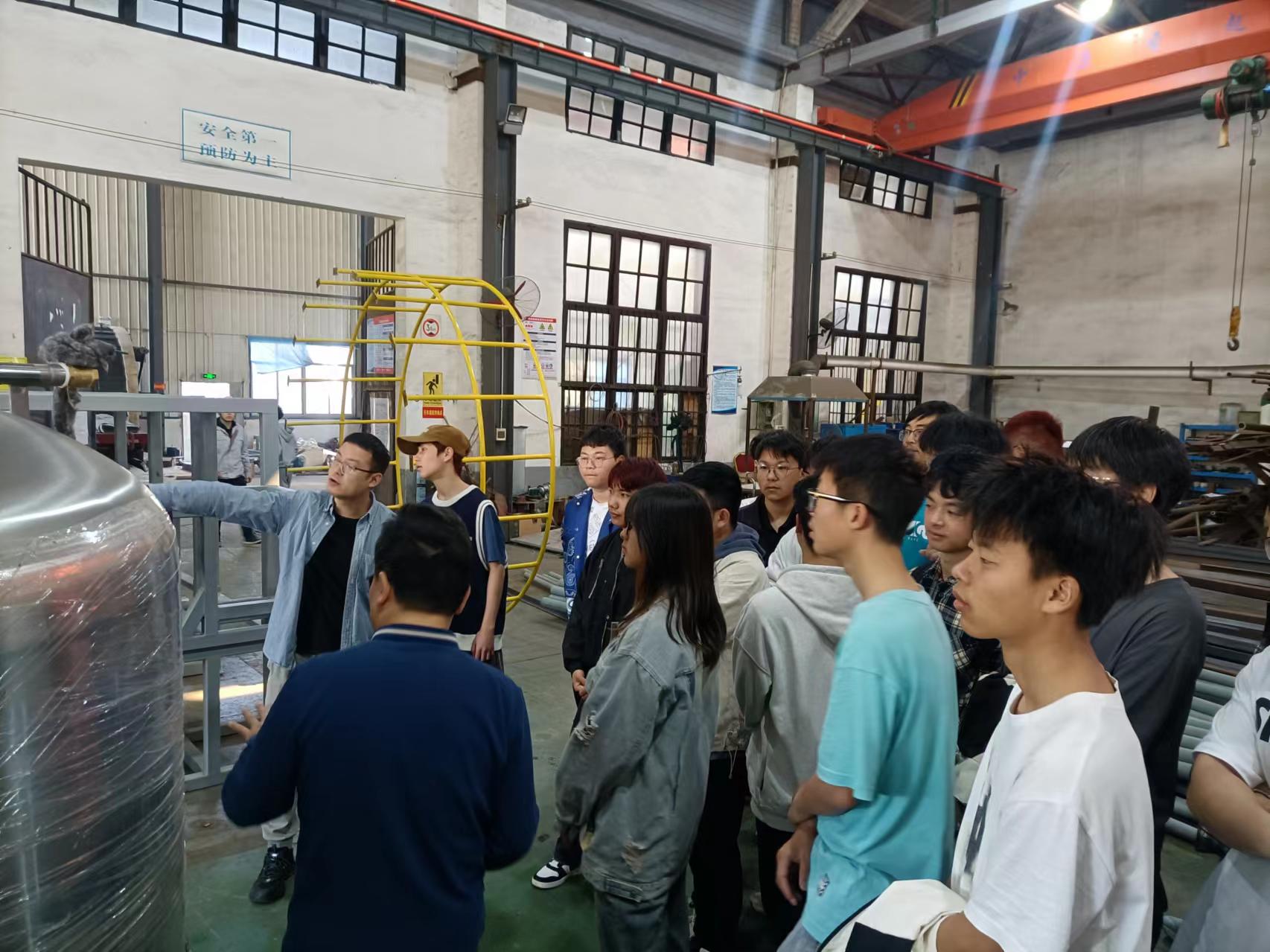 湖南工程学院近200名学生来江南官方网站_江南jiangnan（中国）认知实习